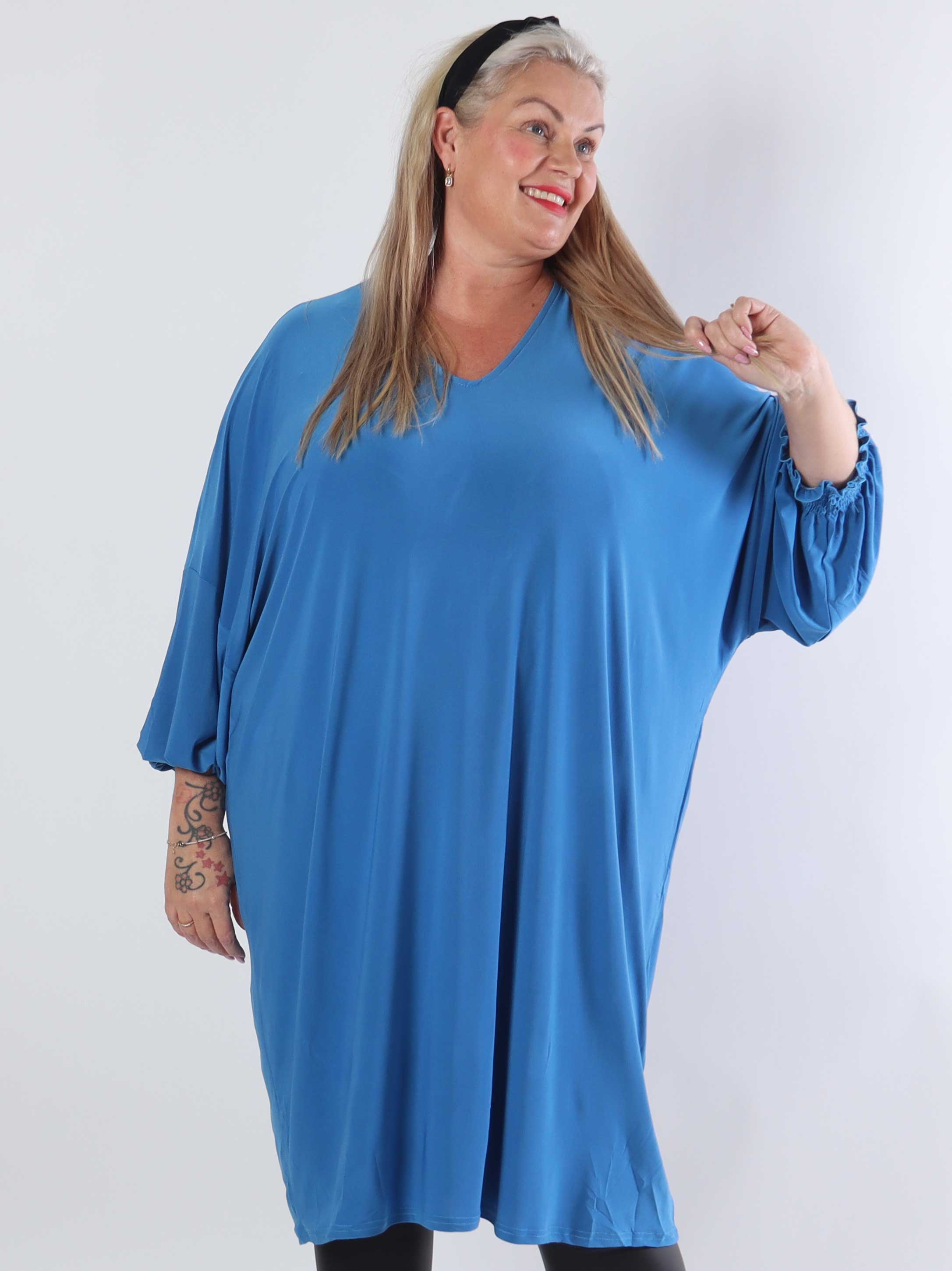 Azmina Plain L/S - Tunikaklänning i plus size med resår och lös passform